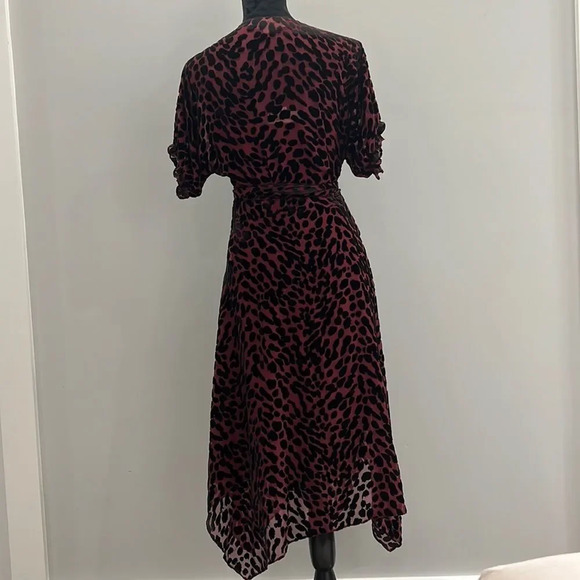 Diane Von Furstenberg Katherine Merlot & Black Velvet Wrap Dress size Medium - Picture 6 of 11